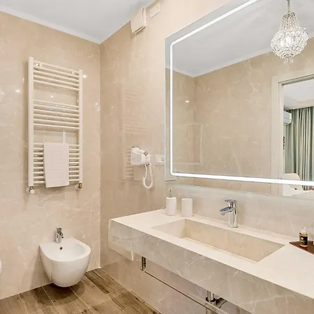 Luxury Dreams 4* לה ספציה