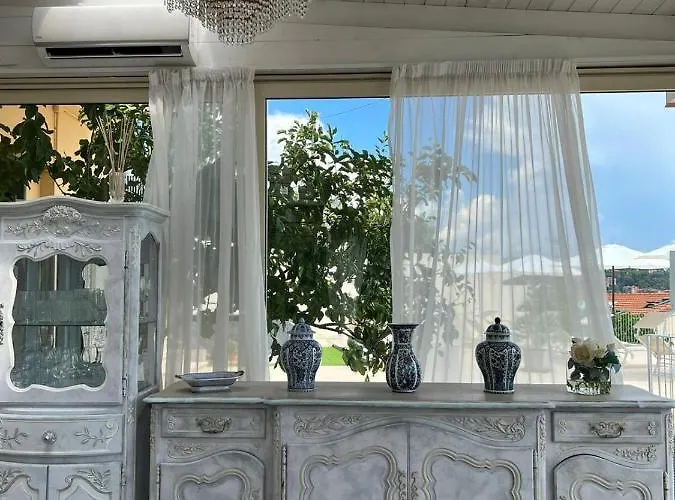 Luxury Dreams Гостьовий будинок 4*