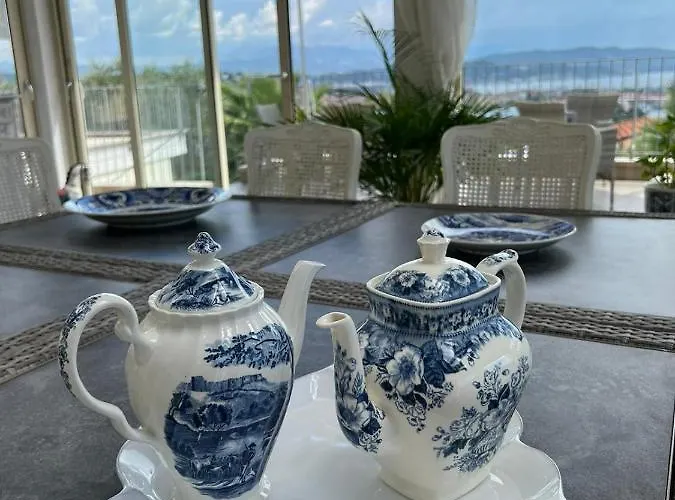 Luxury Dreams Гостьовий будинок Ла-Спеція