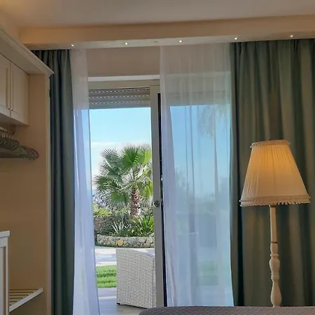 招待所 Luxury Dreams 4*